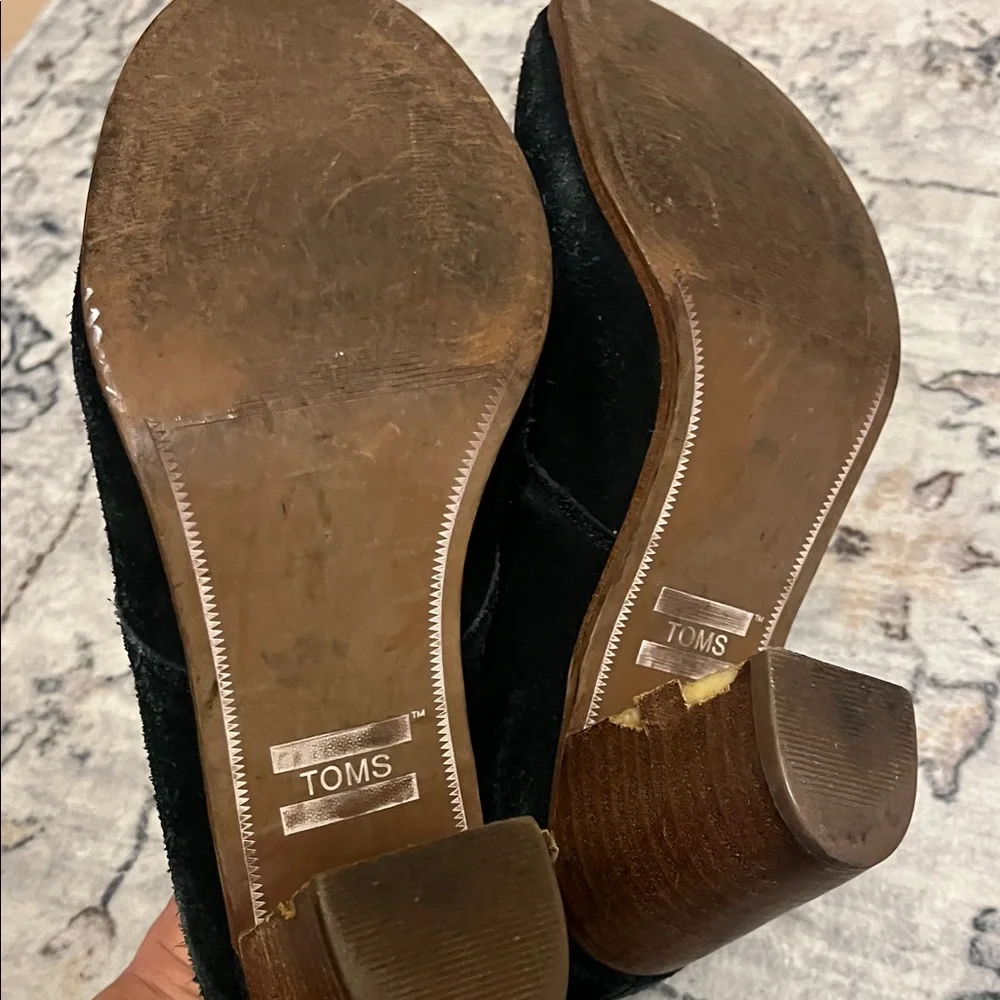 Toms Black Lace Up Women's Boots - Picture 7 of 8